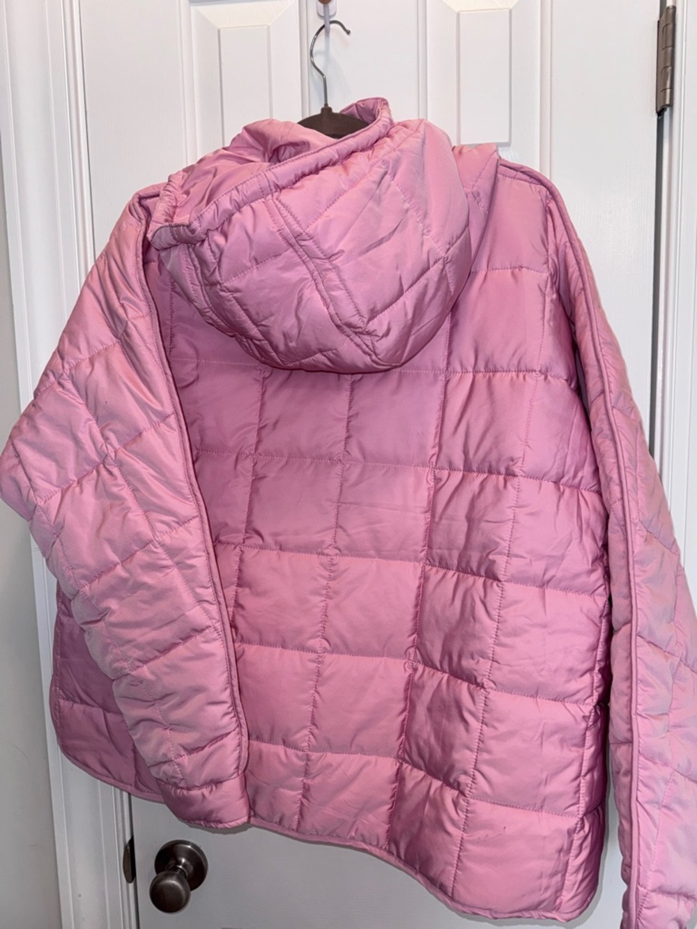Altar'd State Pink Quilted Hooded Poncho - Picture 4 of 5